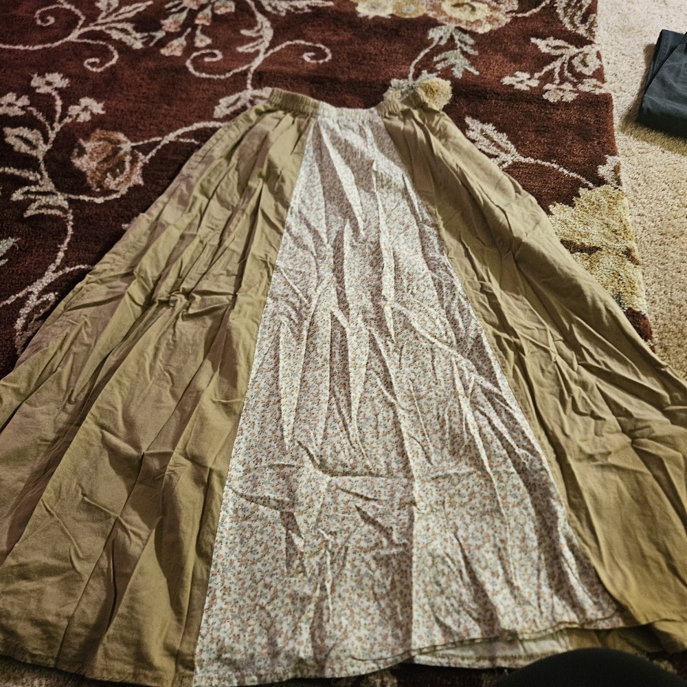Juniors Floral Panel "Hippie" Maxi Skirt One Size Skirt Has Pockets